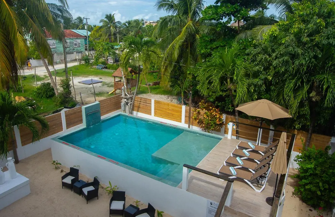 Treetops Hotel-1